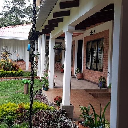 Parcela Villa Cristal Popayan Exterior foto