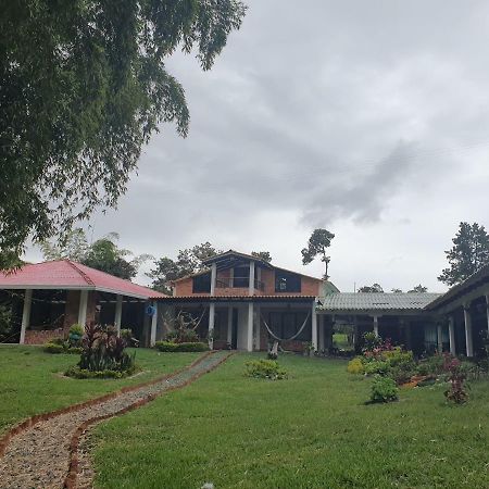 Parcela Villa Cristal Popayan Exterior foto