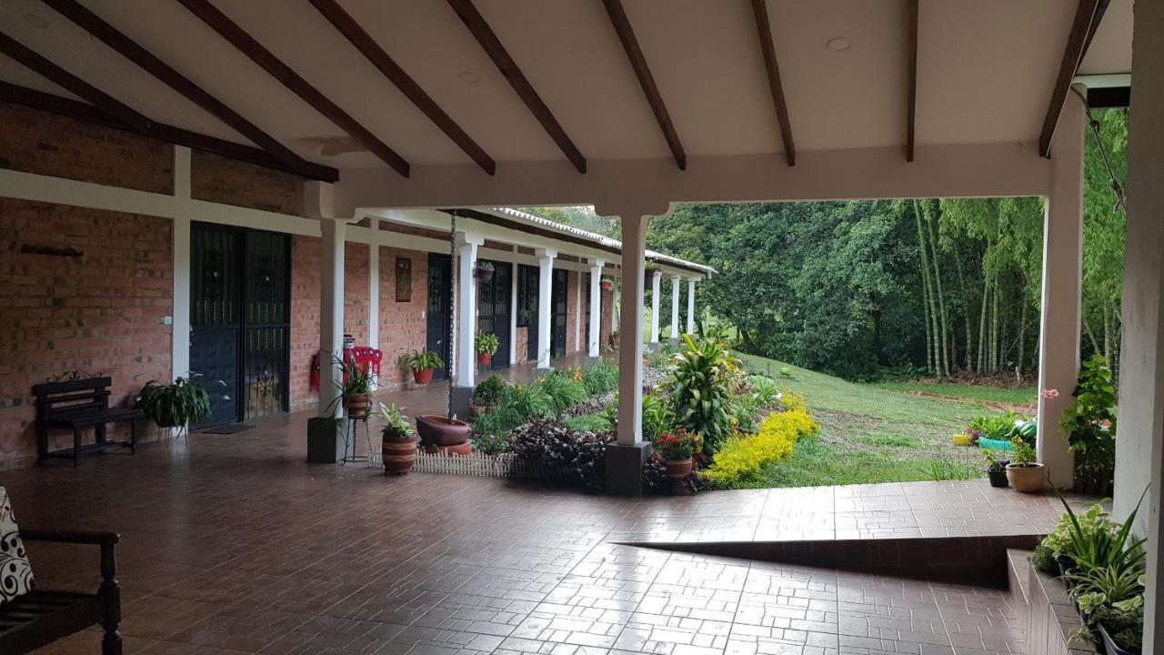 Parcela Villa Cristal Popayan Exterior foto