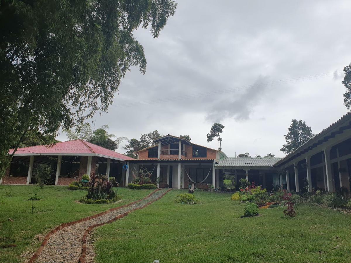 Parcela Villa Cristal Popayan Exterior foto