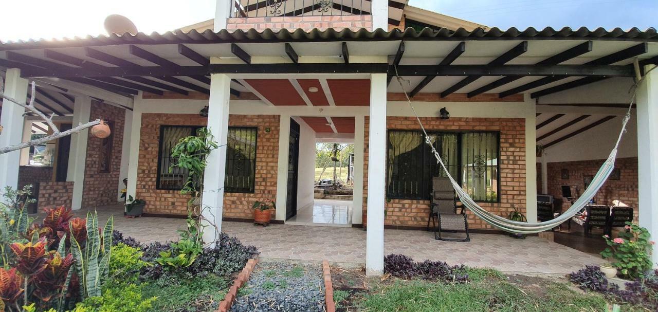 Parcela Villa Cristal Popayan Exterior foto